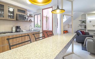 Casa Rosa by Domi Housing