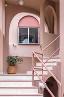 Casa Rosa by Domi Housing