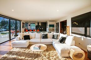 Mt Roy Terrace - Art House