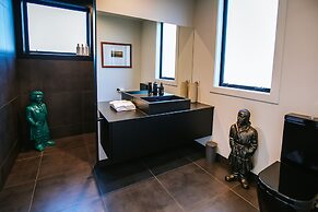 Mt Roy Terrace - Art House