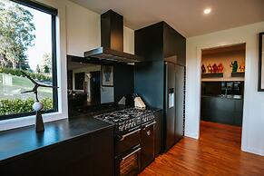 Mt Roy Terrace - Art House