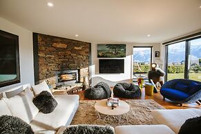 Mt Roy Terrace - Art House