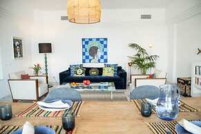 La Vue est Belle Apt de Luxe Avec vue sur mer