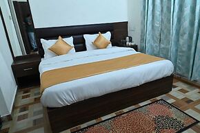 Akansha The Lake View