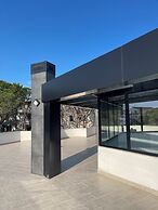 The Honeycomb Boutique Hotel