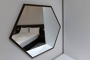 The Honeycomb Boutique Hotel