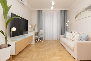 Kasprzaka Near Metro Station by Renters