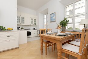 Apartment Freta Old Town by Renters