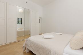 Apartment Freta Old Town by Renters