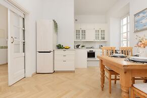 Apartment Freta Old Town by Renters