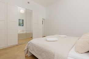 Apartment Freta Old Town by Renters