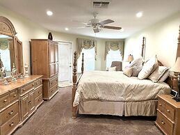 Immaculate Villa in Kissimmee South Facing Pool