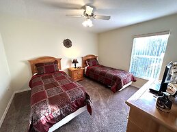 Immaculate Villa in Kissimmee South Facing Pool