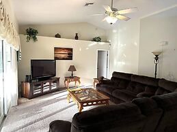 Immaculate Villa in Kissimmee South Facing Pool