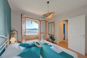 Pandora Lake View Stresa