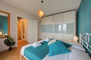 Pandora Lake View Stresa