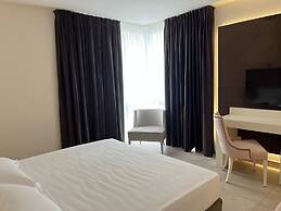 M2 Hotel