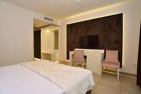 M2 Hotel