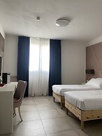 M2 Hotel