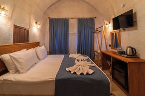 Escape Cave Suites