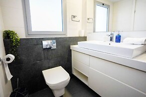 YalaRent Hilltop Penthouse- Private Pool