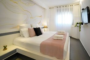 YalaRent Hilltop Penthouse- Private Pool