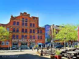 Admiral's Quarter Apartment 5