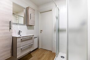 Bright and Cozy Studio by Wonderful Italy