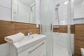 Sunny Studio Krakowska by Renters