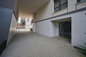 Sunny Studio Krakowska by Renters