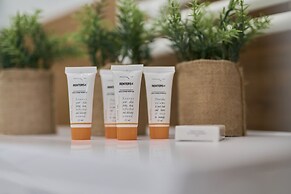 Sunny Studio Krakowska by Renters