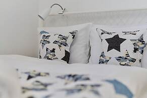 Sunny Studio Krakowska by Renters