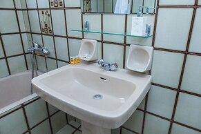 Spacious New apt w View in Agia Varvara