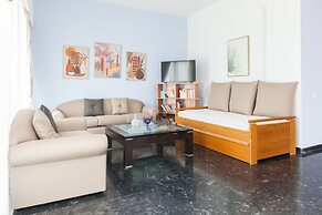 Spacious New apt w View in Agia Varvara