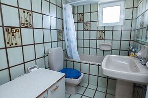 Spacious New apt w View in Agia Varvara