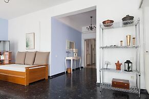 Spacious New apt w View in Agia Varvara