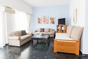 Spacious New apt w View in Agia Varvara