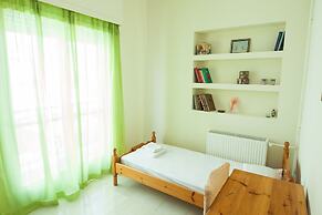 Spacious New apt w View in Agia Varvara