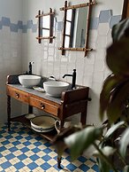 Maison et table d'hôtes le Camélia Blanc