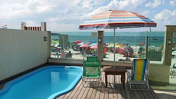 Triplex Pé na Areia - Bombinhas