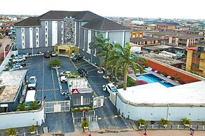 La Regia Airport Hotel