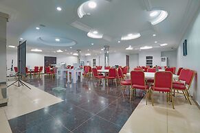 La Regia Airport Hotel