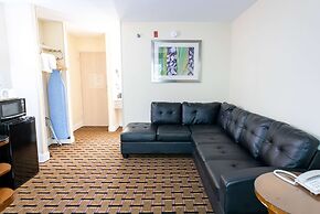 Days Inn By Wyndham College Park Atlanta Airport South