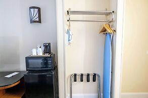 Days Inn By Wyndham College Park Atlanta Airport South