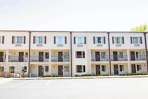 Days Inn By Wyndham College Park Atlanta Airport South