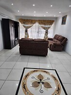 Remarkable 5-bed House in Springs & Nigel