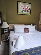 The Lantern Suites