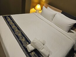 The Lantern Suites