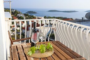 Penthouse with a Sea View