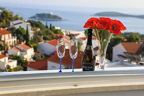 Penthouse with a Sea View